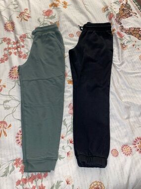 Kids Cozy Elastic-Waist Joggers - Green and Black